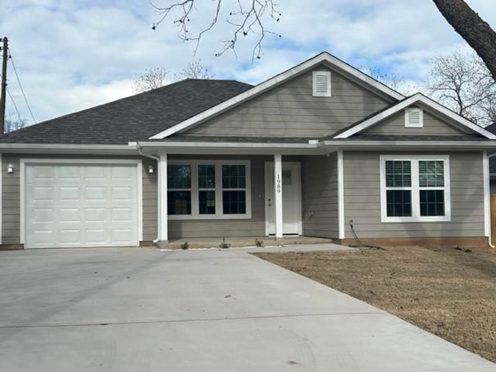 1989 W Bond Street, Denison, TX 75020