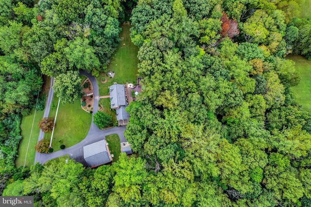 12215 HENDERSON RD, Clifton, VA 20124