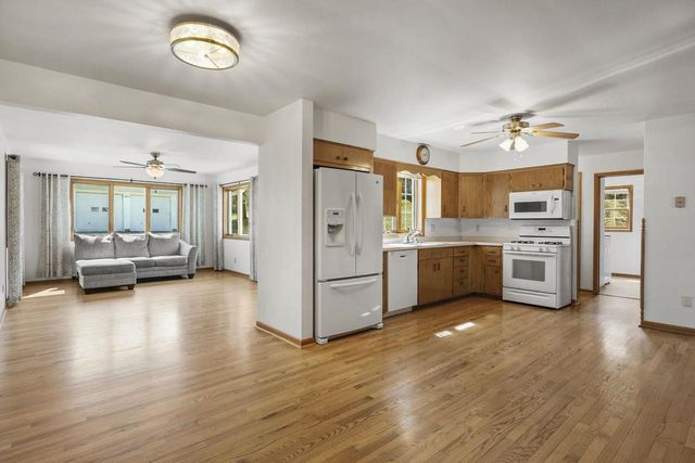 135 West Street, Dane, WI 53529