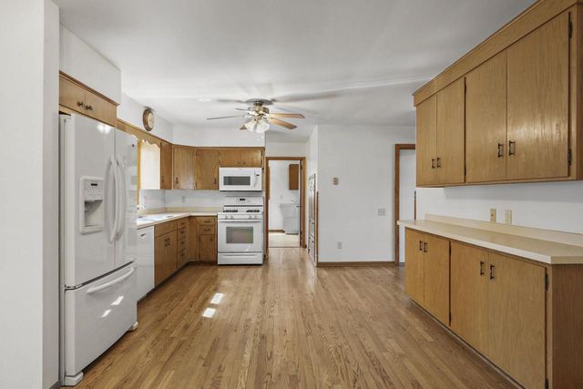 135 West Street, Dane, WI 53529