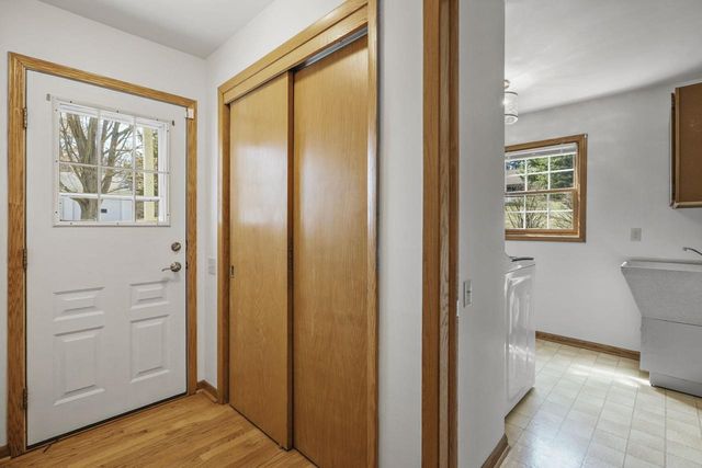 135 West Street, Dane, WI 53529