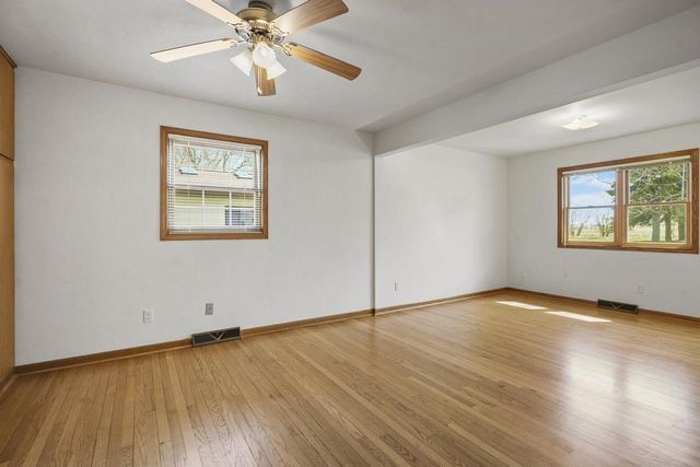 135 West Street, Dane, WI 53529