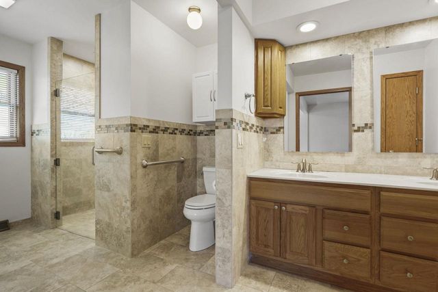 135 West Street, Dane, WI 53529