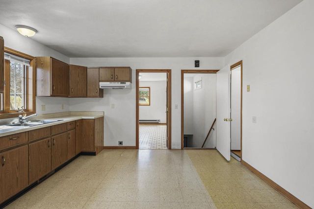 135 West Street, Dane, WI 53529