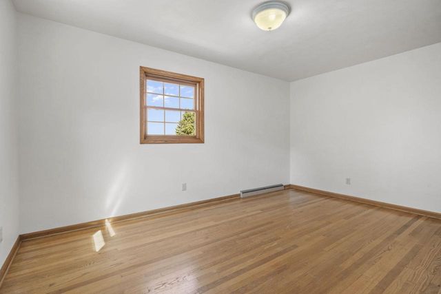 135 West Street, Dane, WI 53529