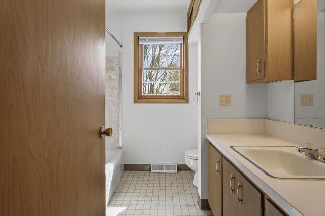 135 West Street, Dane, WI 53529