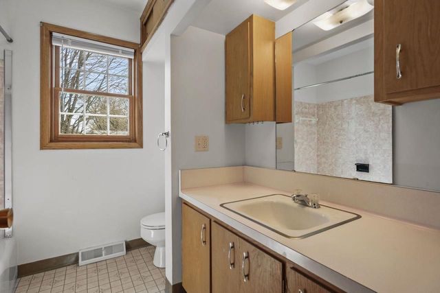 135 West Street, Dane, WI 53529