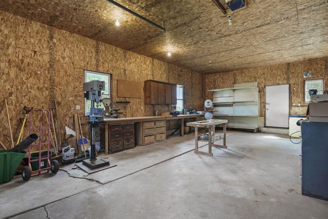 135 West Street, Dane, WI 53529