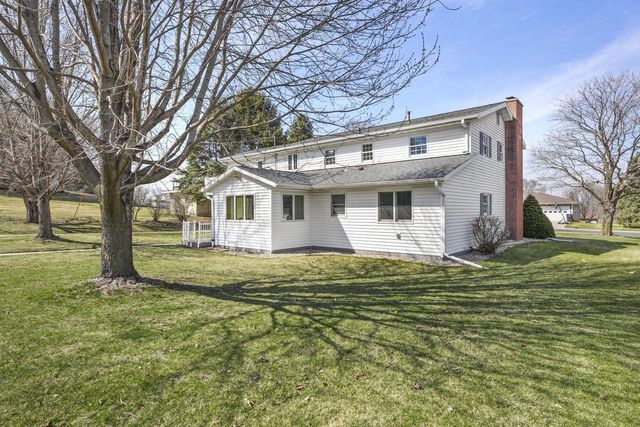 135 West Street, Dane, WI 53529