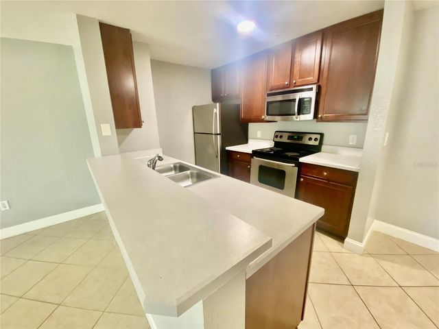 5475 VINELAND ROAD 8104, Orlando, FL 32811