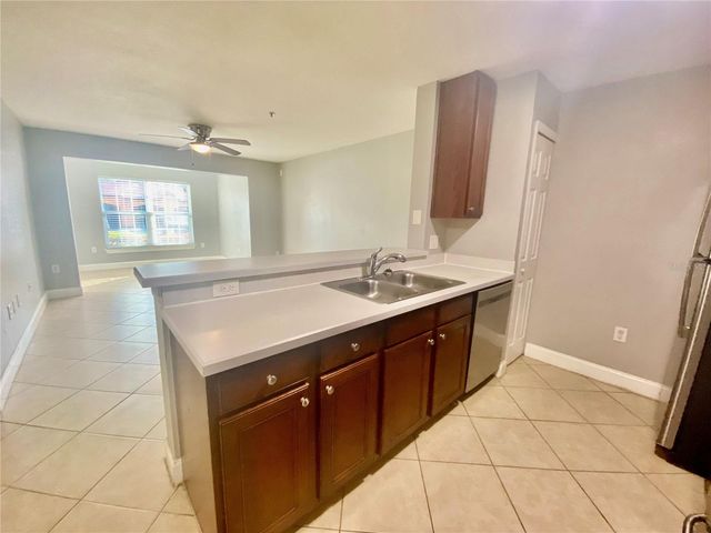 5475 VINELAND ROAD 8104, Orlando, FL 32811