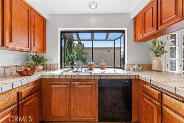 5321 Victoria, Westminster, CA 92683