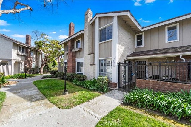5321 Victoria, Westminster, CA 92683