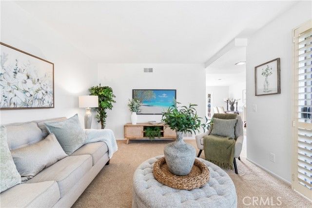 5321 Victoria, Westminster, CA 92683