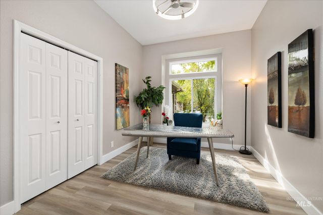 2250 N Amethyst, Meridian, ID 83646