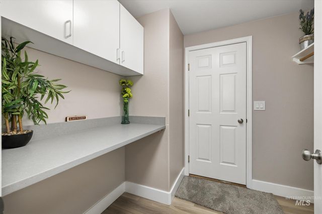 2250 N Amethyst, Meridian, ID 83646