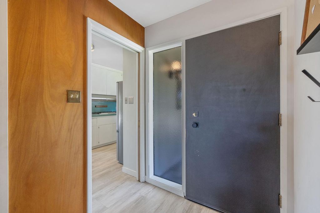 Image 20 of property listing at 2544 W Keogh Avenue, Visalia, CA 93291