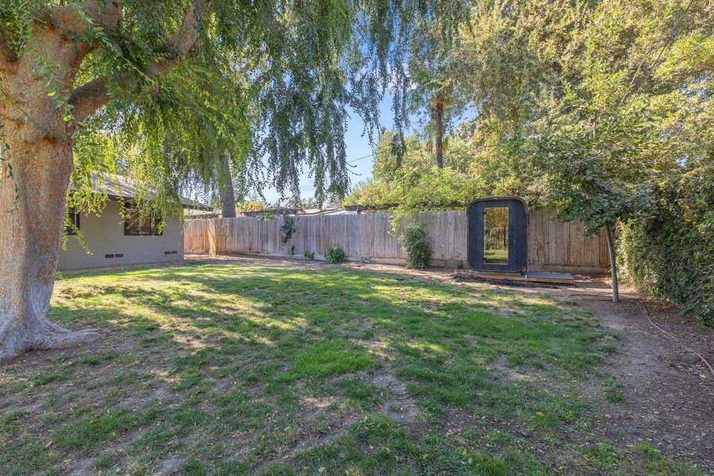 Image 53 of property listing at 2544 W Keogh Avenue, Visalia, CA 93291