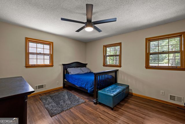 295 Farr Road, Tyrone, GA 30290