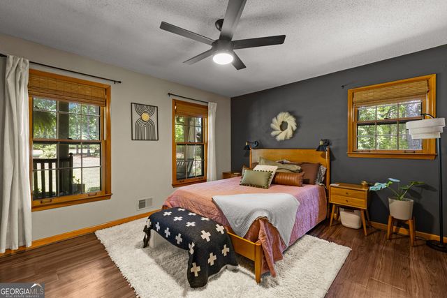 295 Farr Road, Tyrone, GA 30290