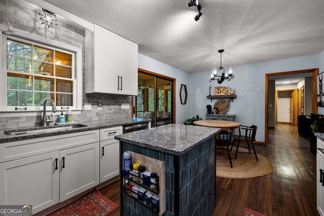 295 Farr Road, Tyrone, GA 30290