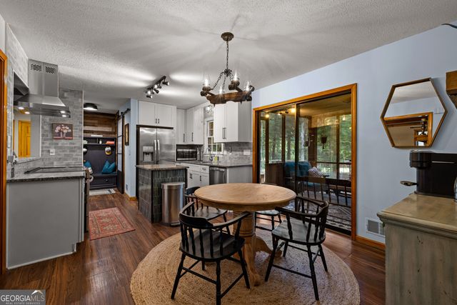 295 Farr Road, Tyrone, GA 30290