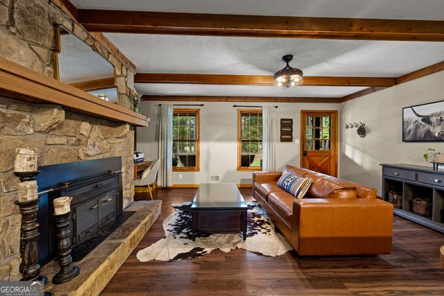 295 Farr Road, Tyrone, GA 30290