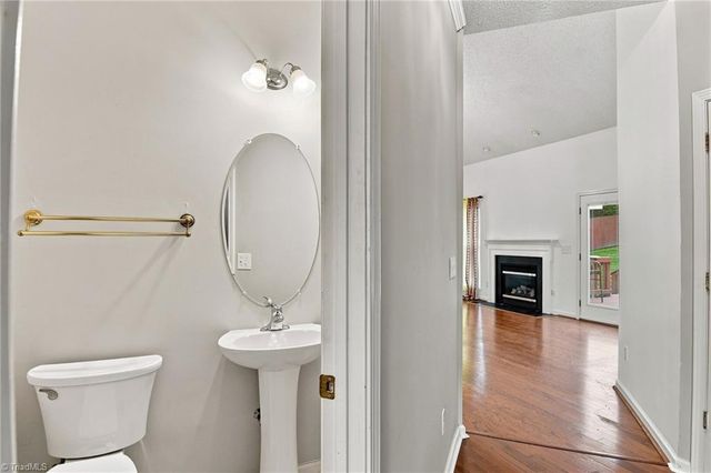 4106 Clovelly Drive, Greensboro, NC 27406