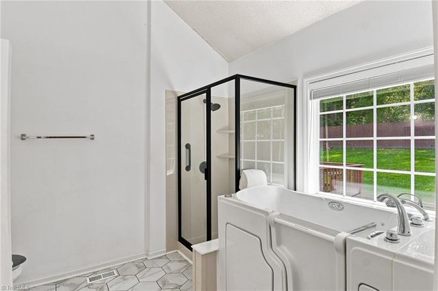 4106 Clovelly Drive, Greensboro, NC 27406