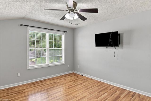4106 Clovelly Drive, Greensboro, NC 27406