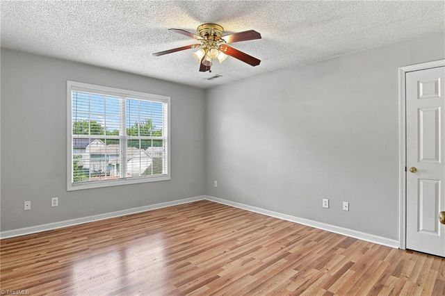 4106 Clovelly Drive, Greensboro, NC 27406