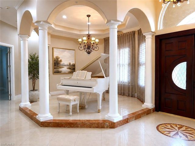 491 16th AVE NW, Naples, FL 34120