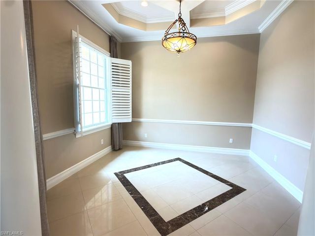 491 16th AVE NW, Naples, FL 34120