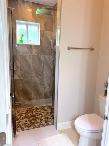 491 16th AVE NW, Naples, FL 34120