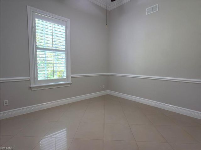 491 16th AVE NW, Naples, FL 34120