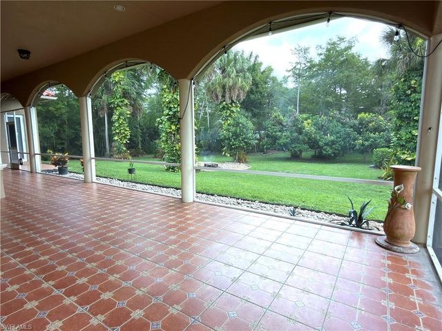 491 16th AVE NW, Naples, FL 34120
