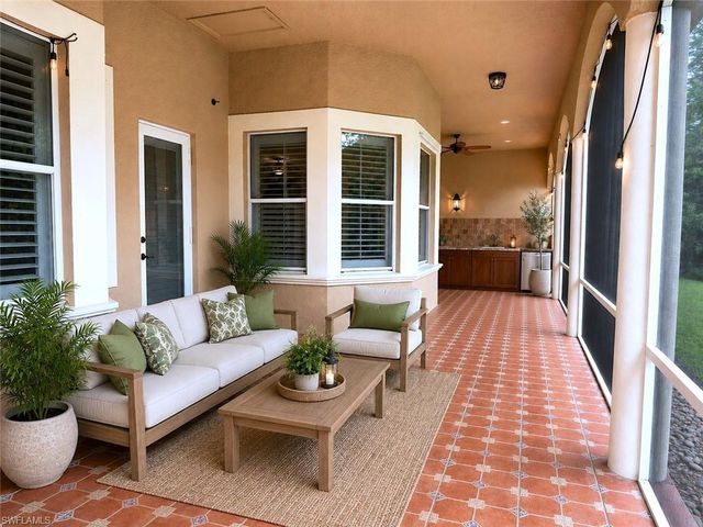491 16th AVE NW, Naples, FL 34120