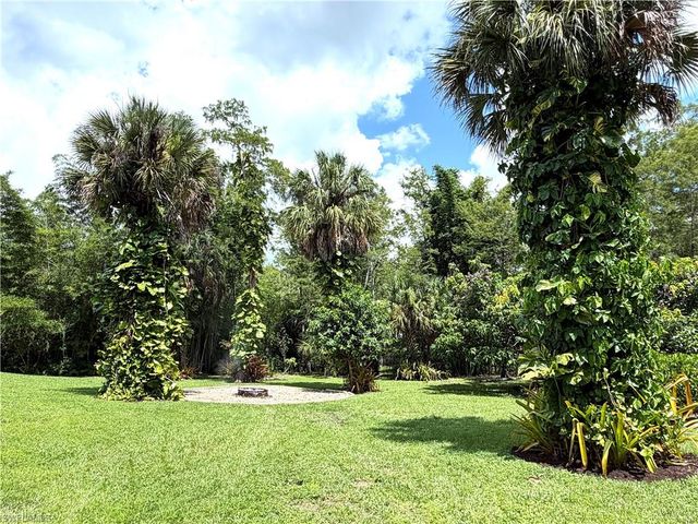 491 16th AVE NW, Naples, FL 34120