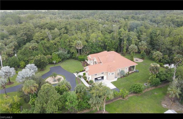 491 16th AVE NW, Naples, FL 34120