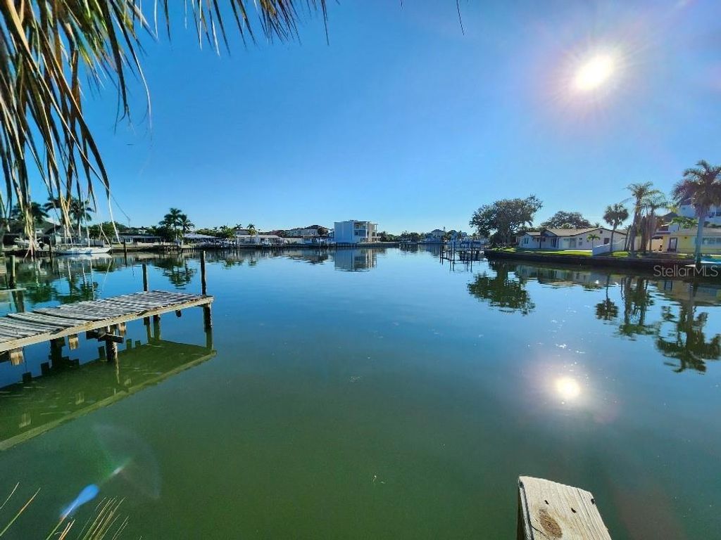 1450 SEA GULL DRIVE S, St Petersburg, FL 33707