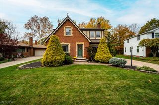 5630 Onaway Oval, Parma, OH 44130