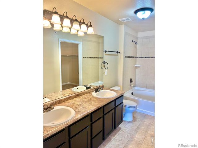 4835 Hahns Peak Drive 203, Loveland, CO 80538