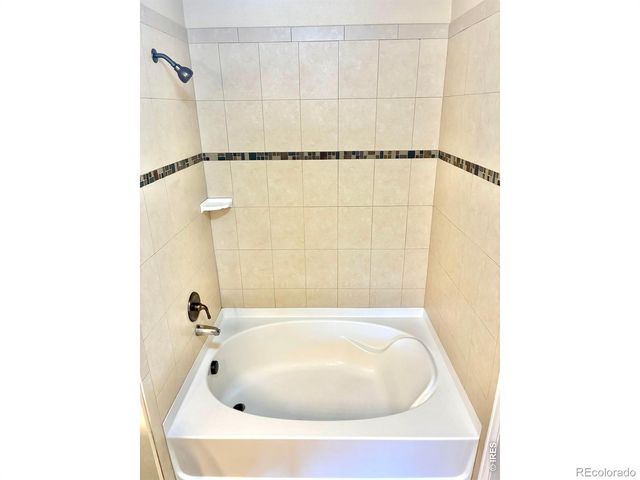 4835 Hahns Peak Drive 203, Loveland, CO 80538