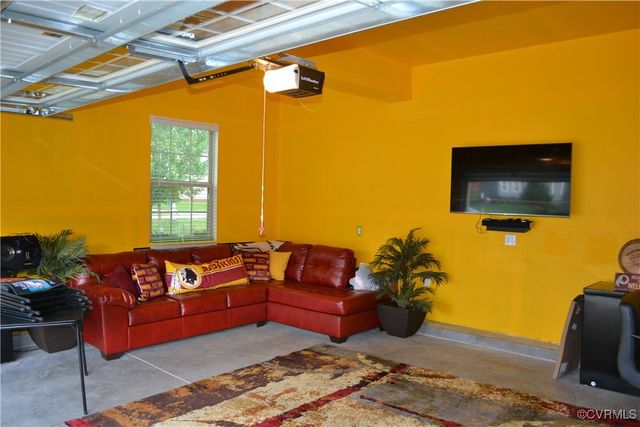 4331 Ganymede Dr, Chester, VA 23831