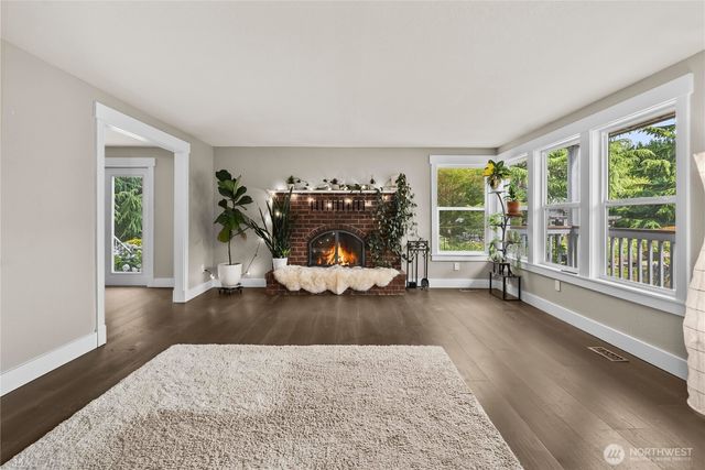 7815 W. Tapps Hwy E, Bonney Lake, WA 98391