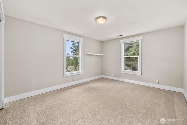 7815 W. Tapps Hwy E, Bonney Lake, WA 98391