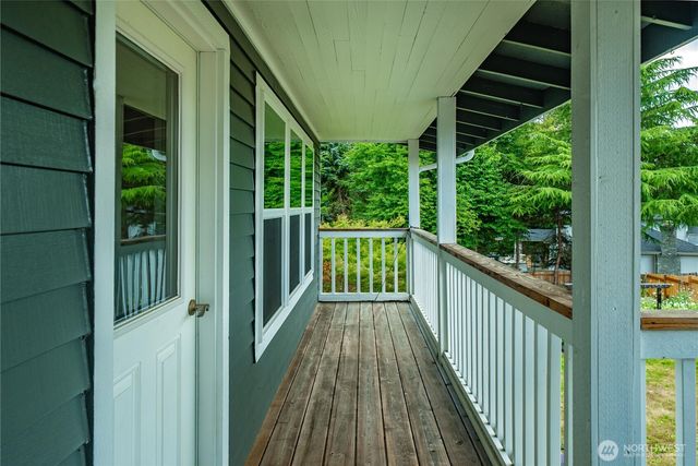 7815 W. Tapps Hwy E, Bonney Lake, WA 98391