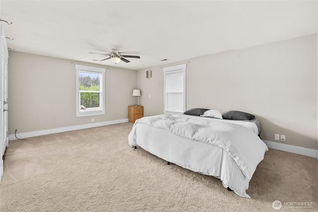 7815 W. Tapps Hwy E, Bonney Lake, WA 98391