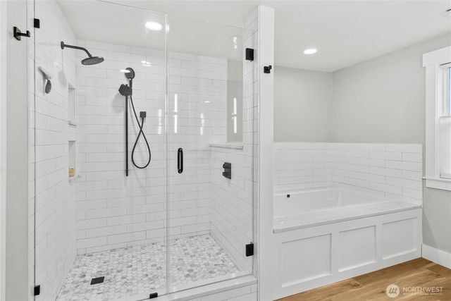 7815 W. Tapps Hwy E, Bonney Lake, WA 98391