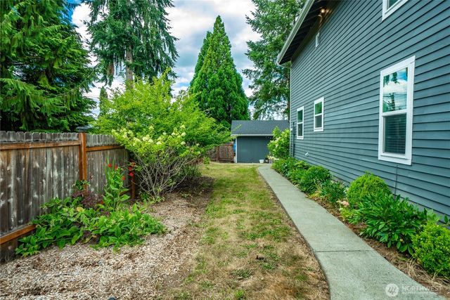7815 W. Tapps Hwy E, Bonney Lake, WA 98391